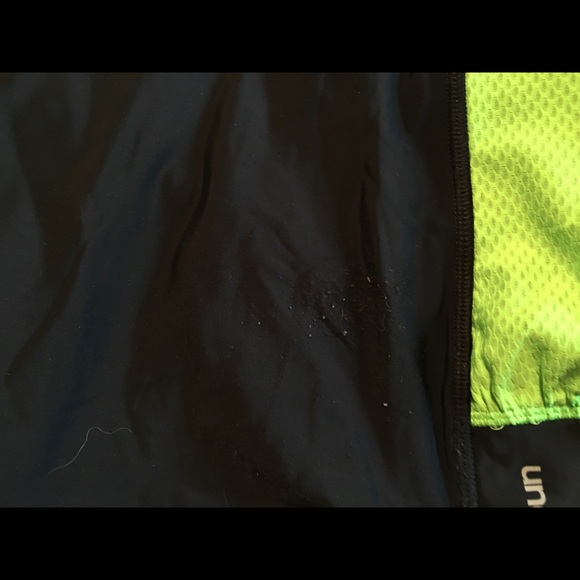 Under Armour 3/4 length Leggings - Picture 4 of 6